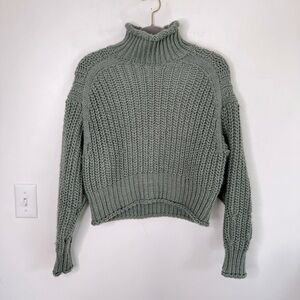 H&M chunky knit mock neck Crop sweater